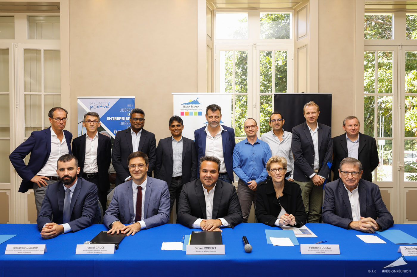 Signature du Marché de déploiement du Très Haut Débit Régional (THD)